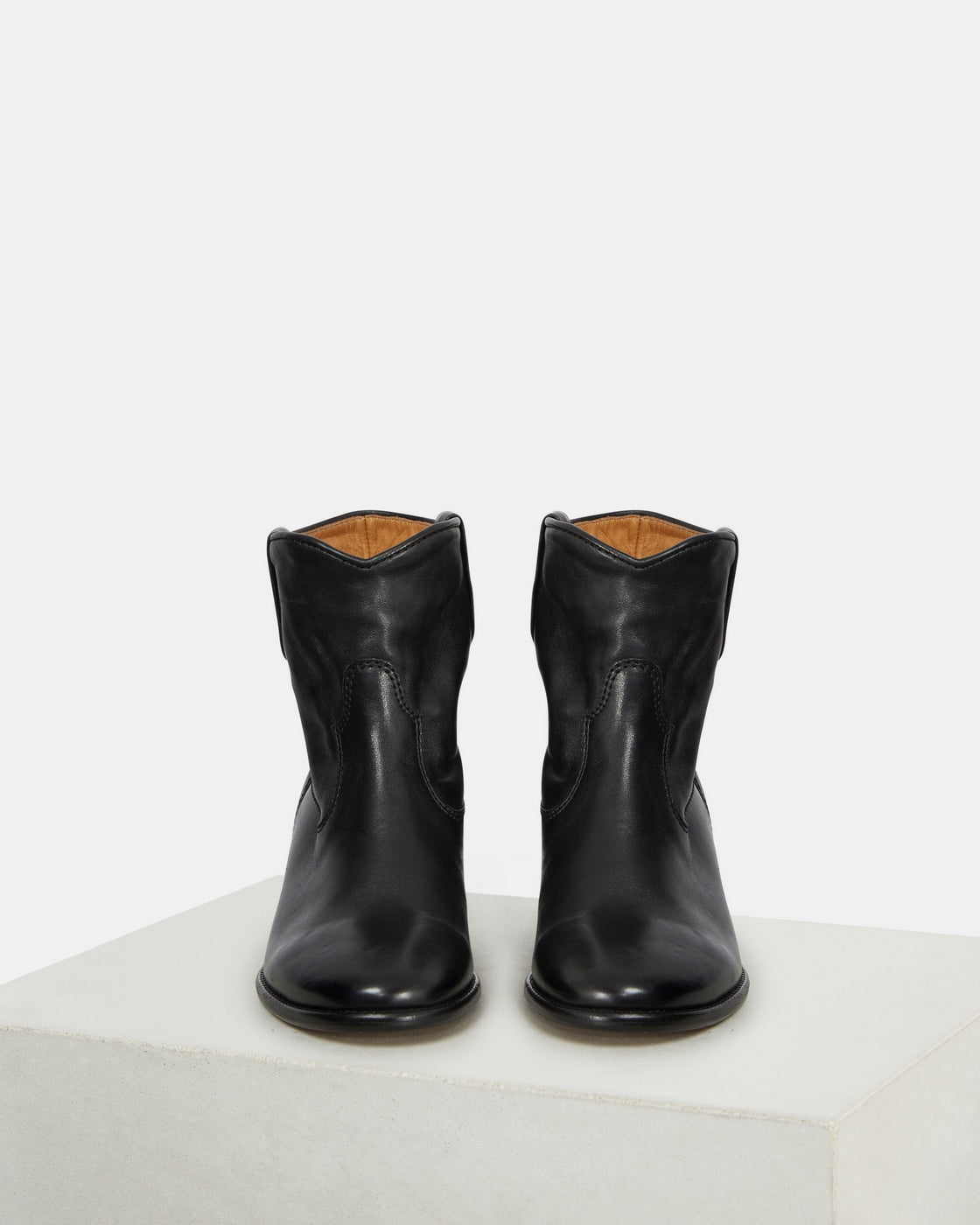 Boots Cluster - Black