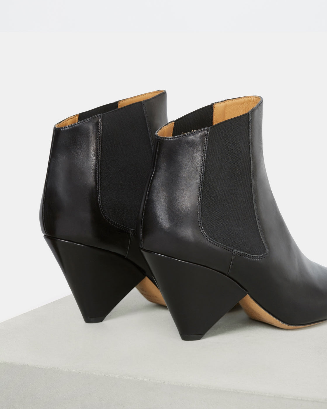Boots Lashby - Black