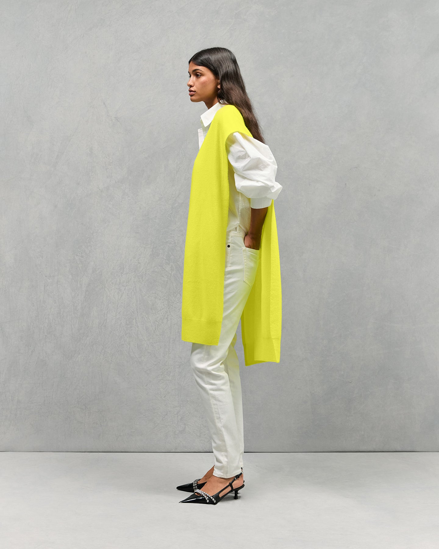 Poncho En Tricoté Neko - Jaune